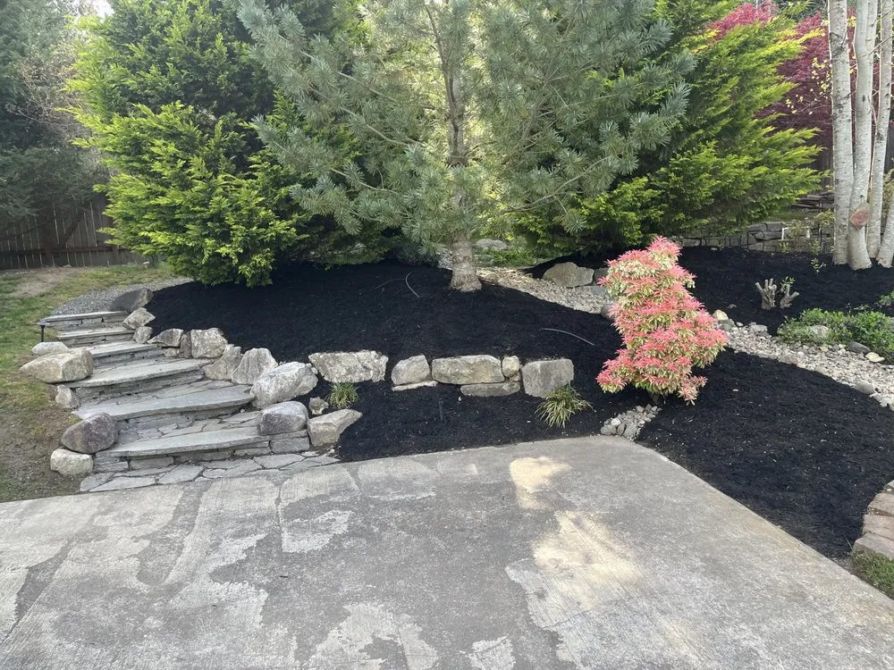 Local yard maintenance in Bothell, WA by J&J Home Services