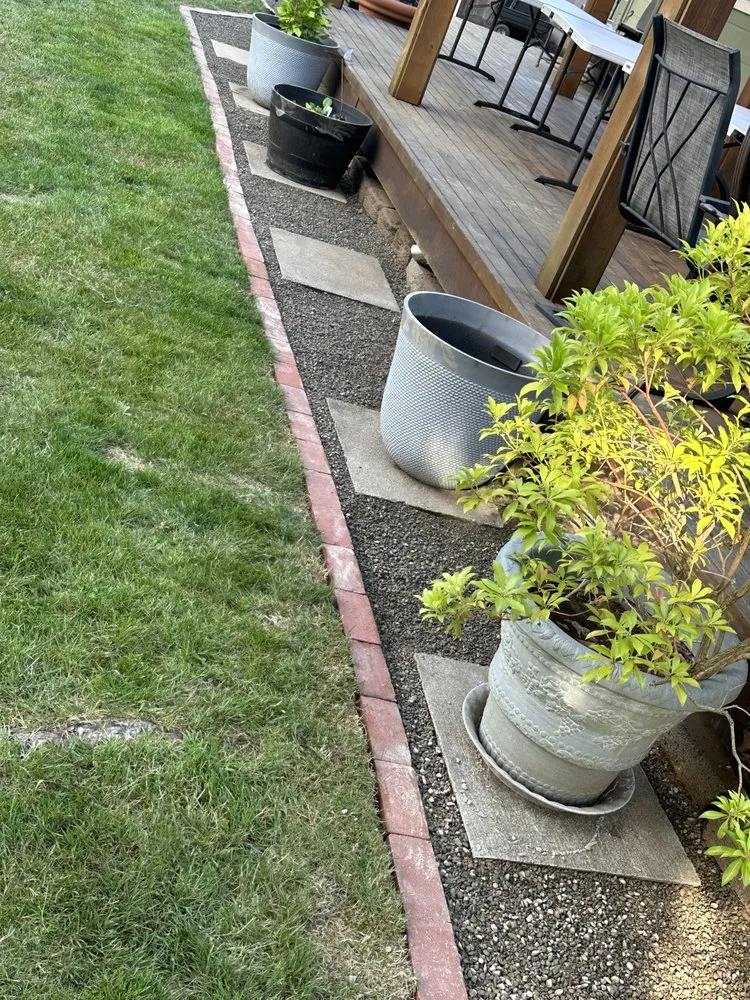 Affordable yard maintenance experts serving Bothell, WA - J&J Home Services