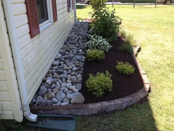 Top-rated outdoor landscaping experts serving Leonard, MI - J&J landscape & painting Services