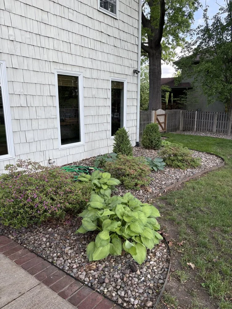 Professional yard cleanup service in Shawnee Mission, KS - JJ Landscape and Irrigation