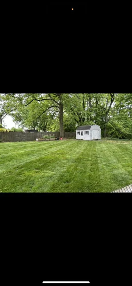 Custom yard maintenance in Willingboro, NJ by J&J Landscape Kings