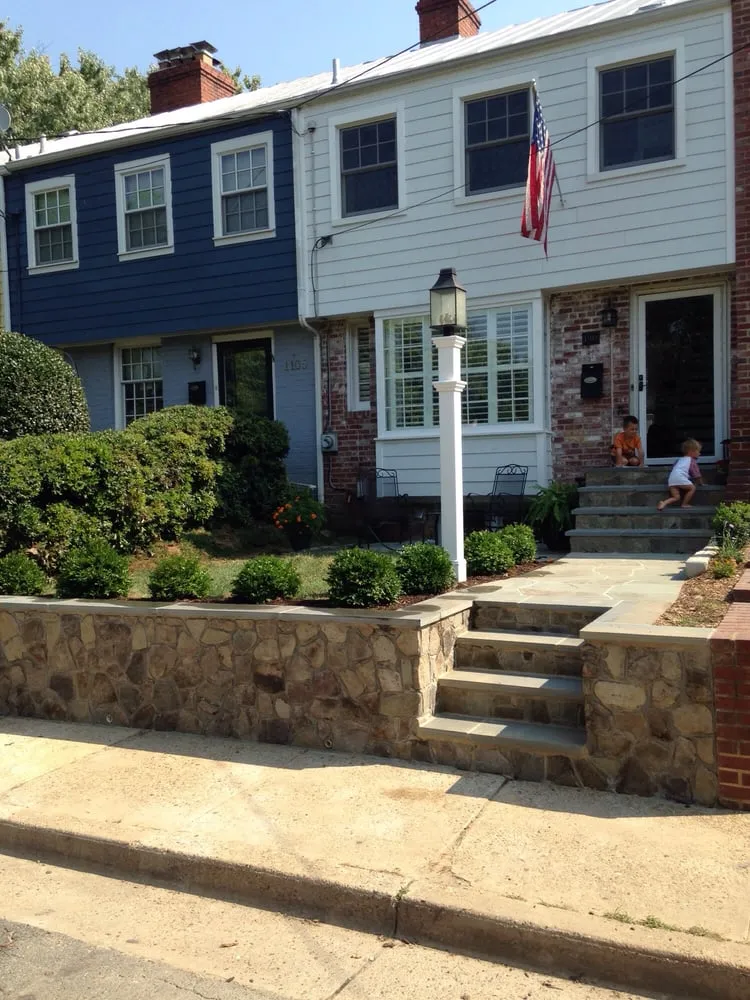 Custom residential landscaping in Lorton, VA - J&J Landscape Management