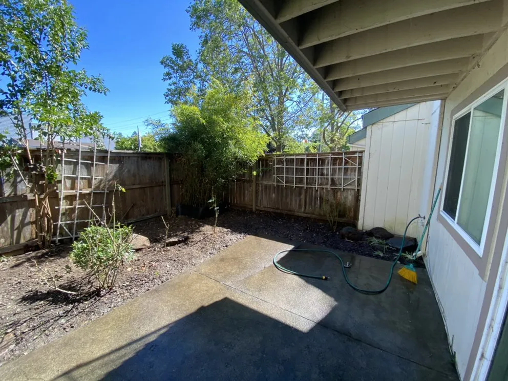 Expert yard cleanup service experts serving Santa Rosa, CA - J&J Landscape