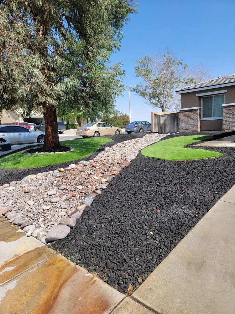 Custom garden landscaping in Victorville, CA by JJ Landscaping & Handyman