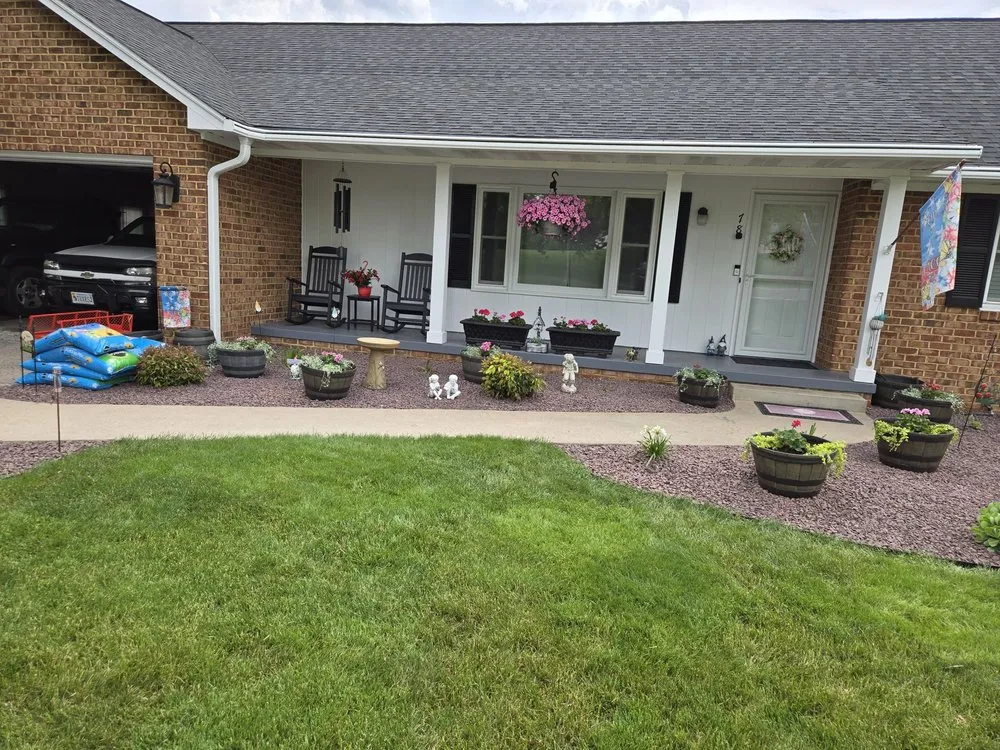 Trusted yard maintenance in Harrisonburg, VA - J&J Landscaping