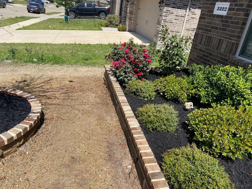 Expert yard cleanup service for homes in Desoto, TX by JJ Landscaping Services