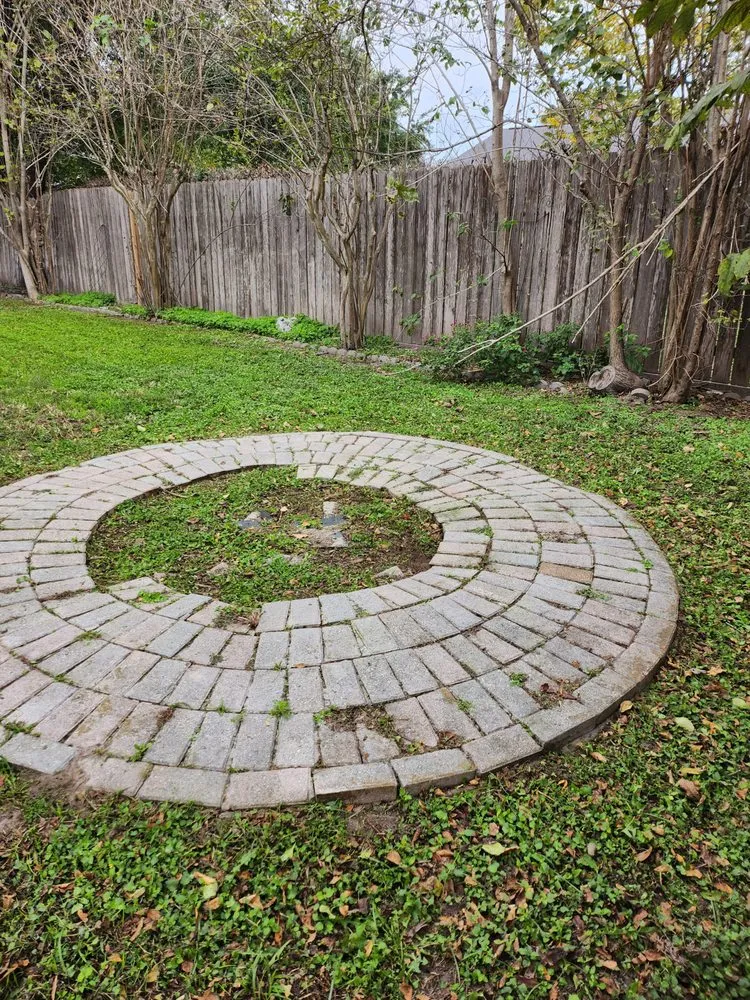 Top-rated lawn care service for year-round maintenance in Houston, TX by Jj Landscaping Services