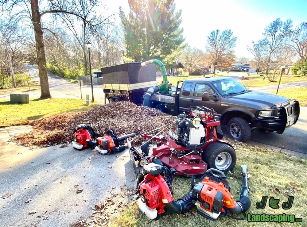 Professional garden landscaping in Troy, IL - J&J Landscaping