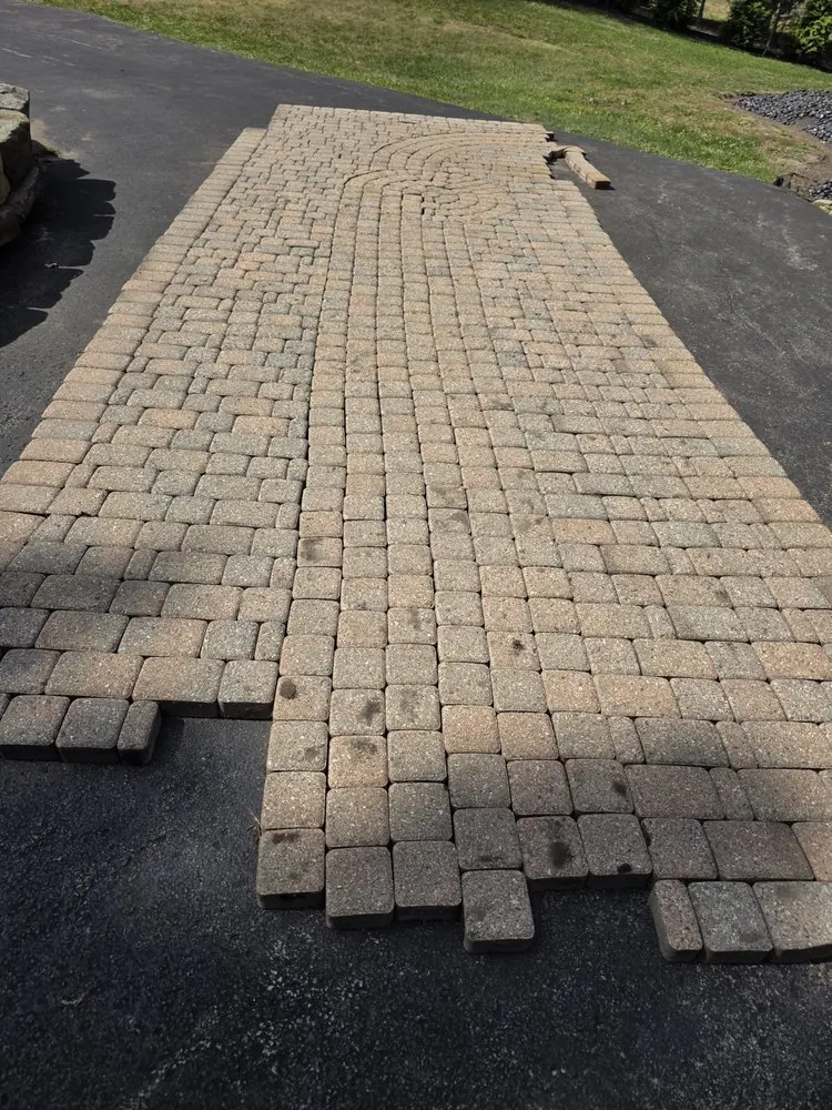 Expert yard maintenance for year-round maintenance across Youngstown, OH - J&J Landscaping