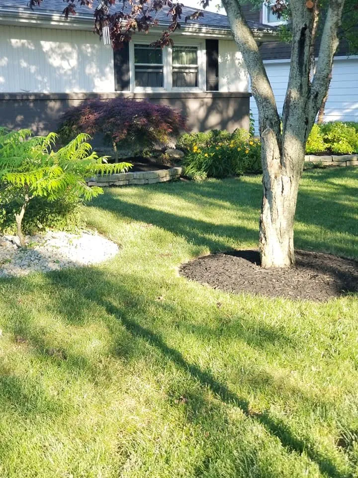 Top-rated residential landscaping experts serving Findlay, OH - J&J Lawn Care and Maintenance