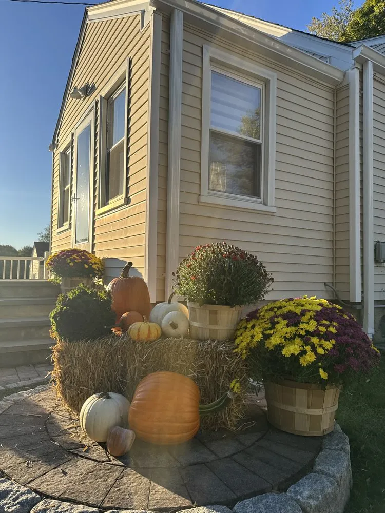 Custom landscaping services experts serving Riverside, CT - J&J Lawn Care