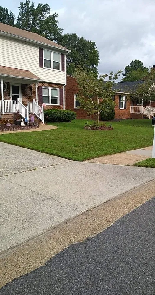 Trusted landscaping services in Williamsburg, VA - J&J lawn care