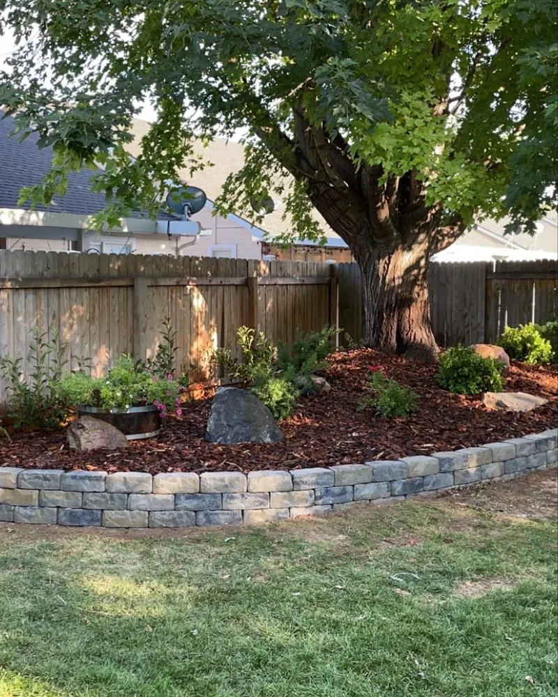 Reliable yard maintenance experts serving Nampa, ID - J&J Lawn Maintenance