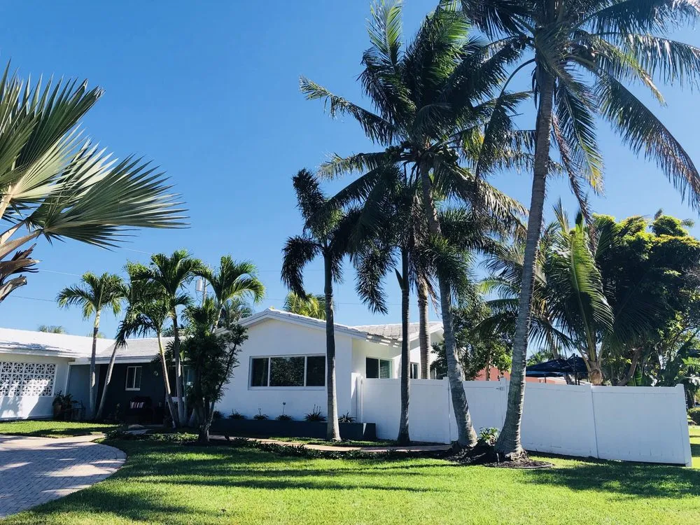 Affordable outdoor landscaping experts serving Coral Springs, FL - J&J Lawn Service