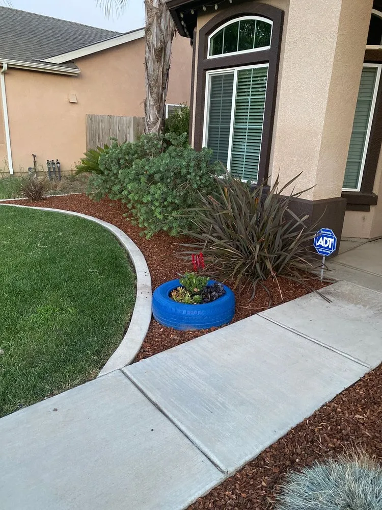 Reliable landscaping services for year-round maintenance across Hanford, CA - J&J Lawn Service