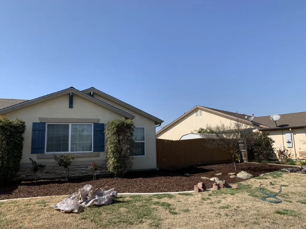 Reliable garden landscaping in Hanford, CA - J&J Lawn Service