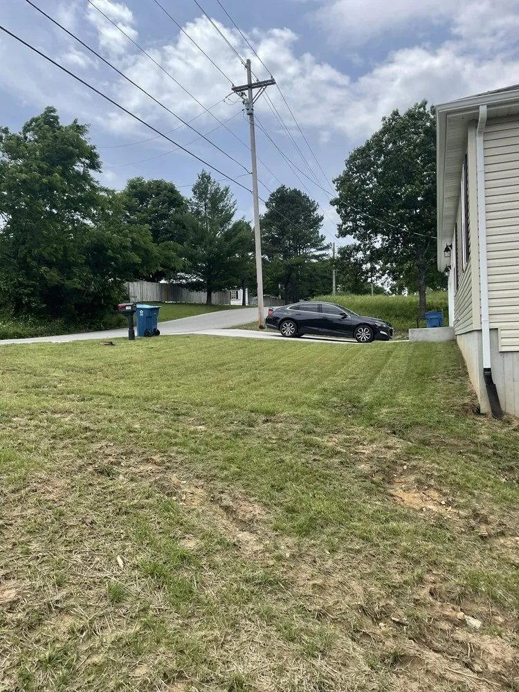 Local lawn care service in Blue Eye, MO - J&J Lawncare