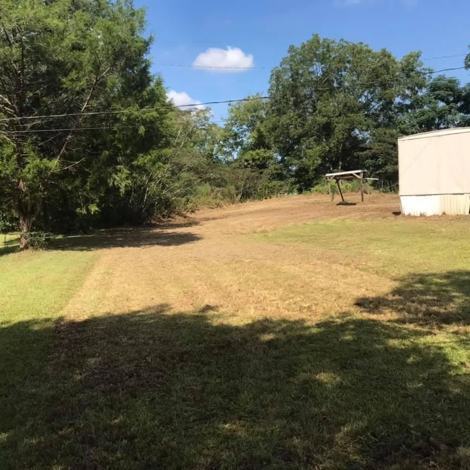 Top-rated landscaping services experts serving New Brockton, AL - J&J Lawncare