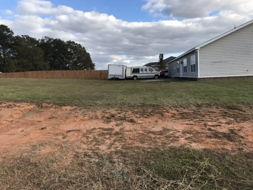 Reliable lawn mowing service experts serving New Brockton, AL - J&J Lawncare