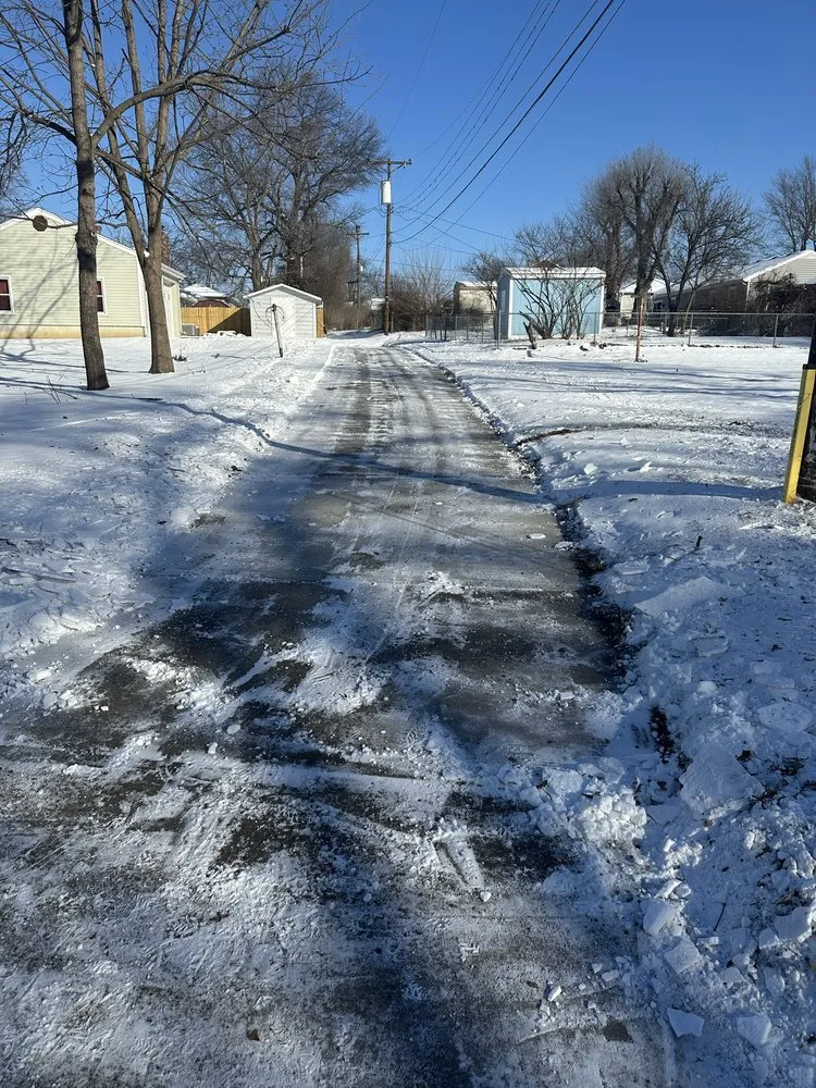 Professional residential landscaping in Knob Noster, MO - J&J Mow & Snow