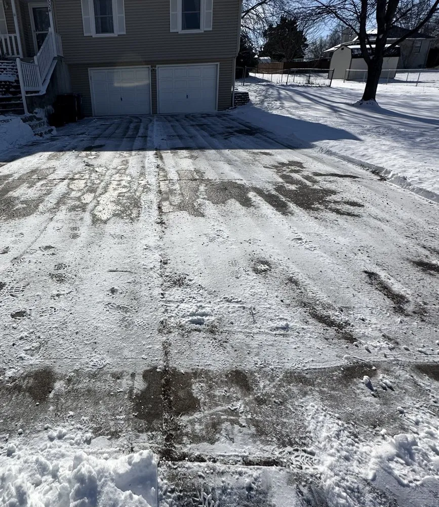 Affordable outdoor landscaping in Knob Noster, MO by J&J Mow & Snow