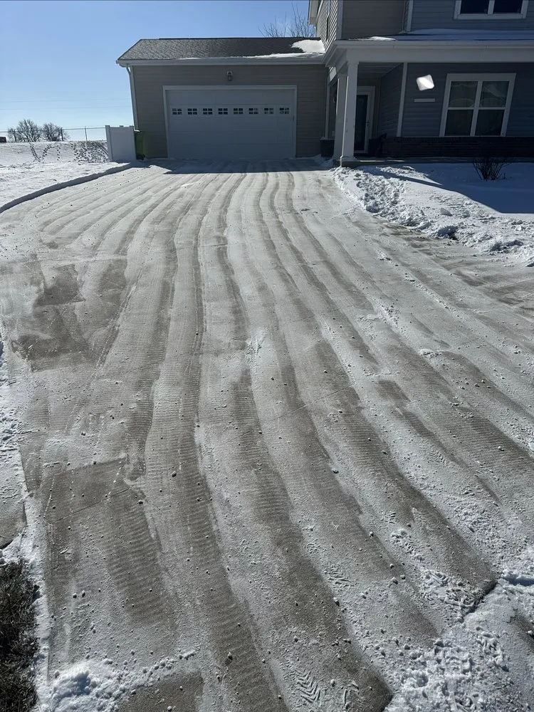 Trusted outdoor landscaping in Knob Noster, MO by J&J Mow & Snow