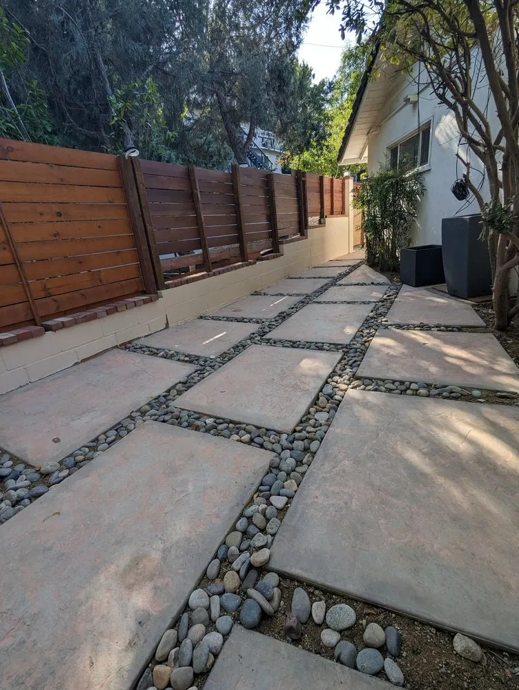 Reliable yard maintenance for beautiful yards across San Fernando Valley, CA - J&J Outdoor Builders and Landscape