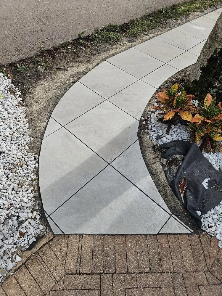 Professional garden landscaping in Greenacres, FL - JJ Pavers