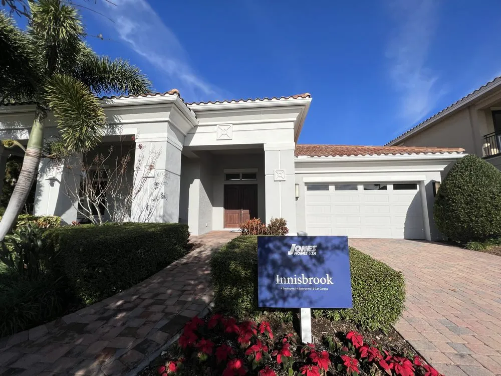 Reliable lawn mowing service for residential properties across Orlando, FL - J&J Professional Lawn Care