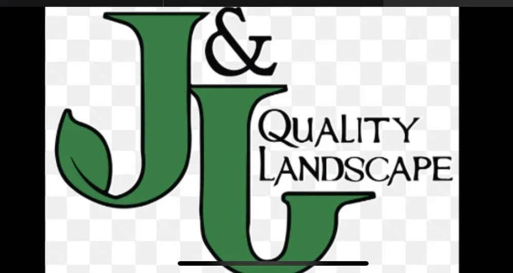 Custom outdoor landscaping experts serving Leonard, MI - J&J quailty landscape