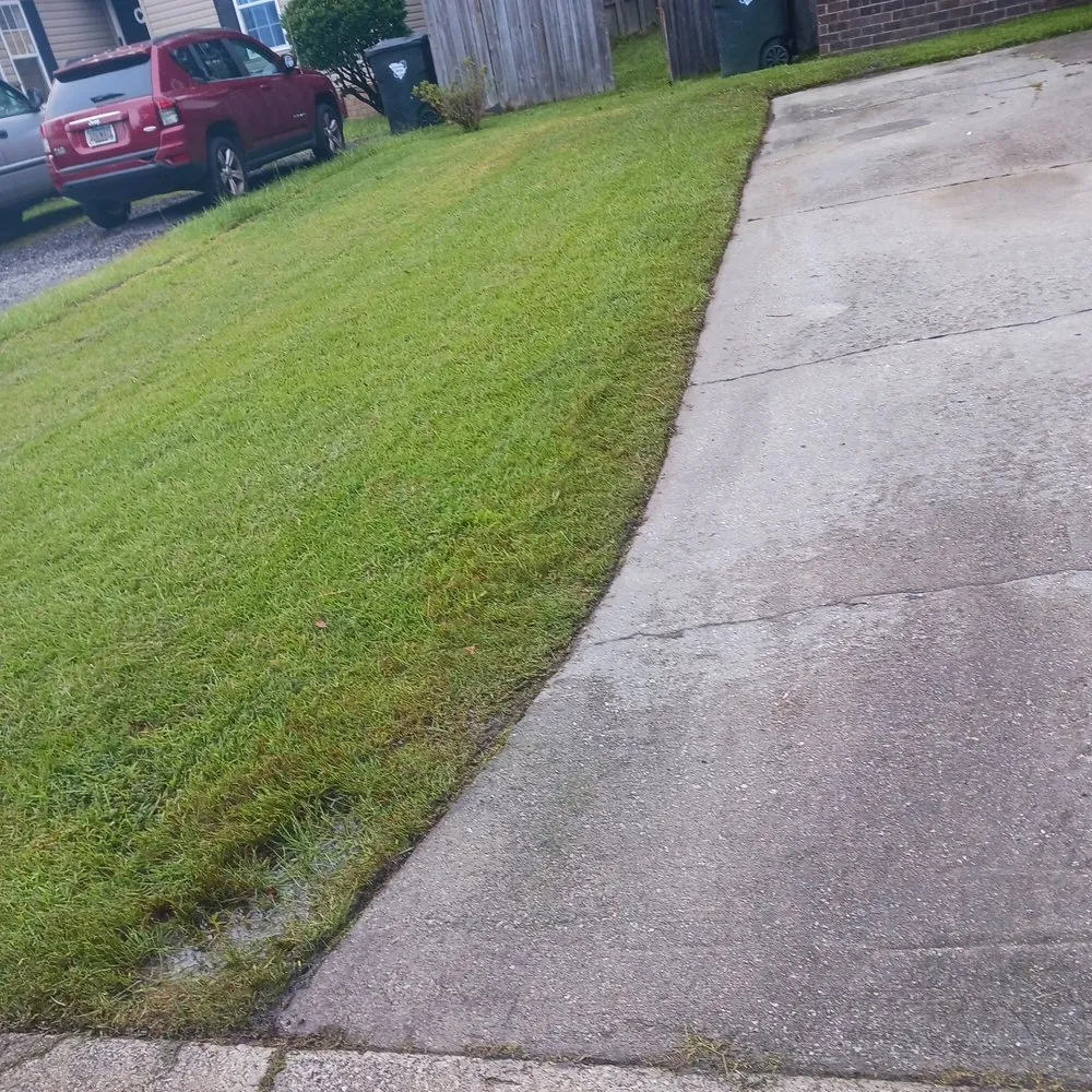 Expert lawn care service experts serving Summerville, SC - J&J Services