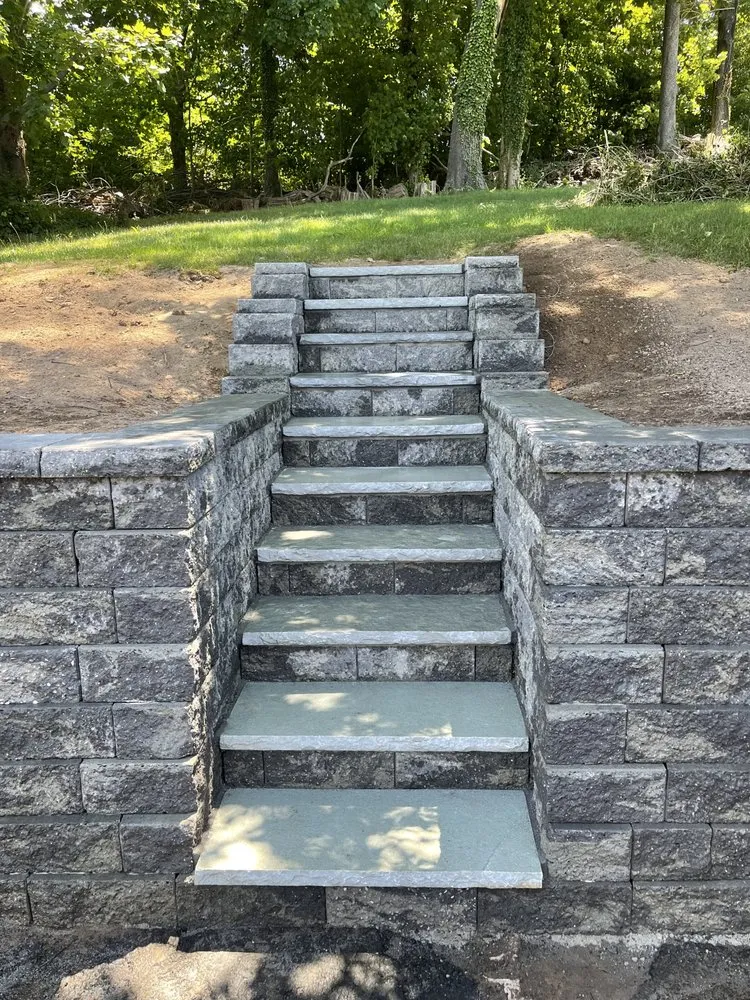 Affordable yard maintenance in East Haven, CT - J&J Stone and Gardens