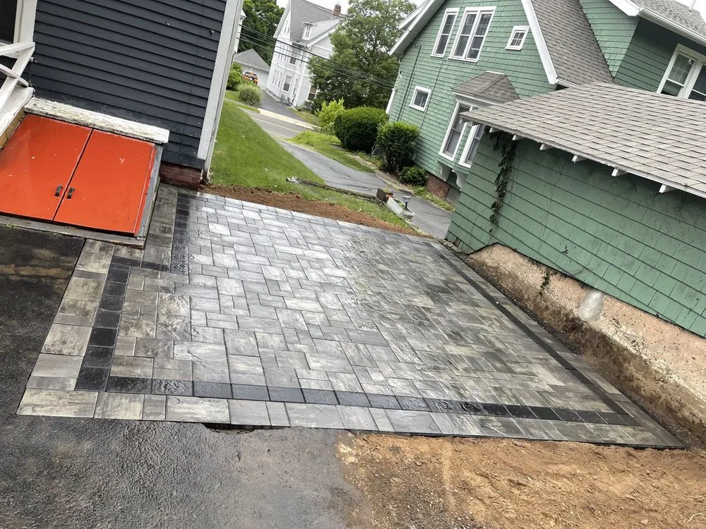 Reliable garden landscaping in East Haven, CT - J&J Stone and Gardens