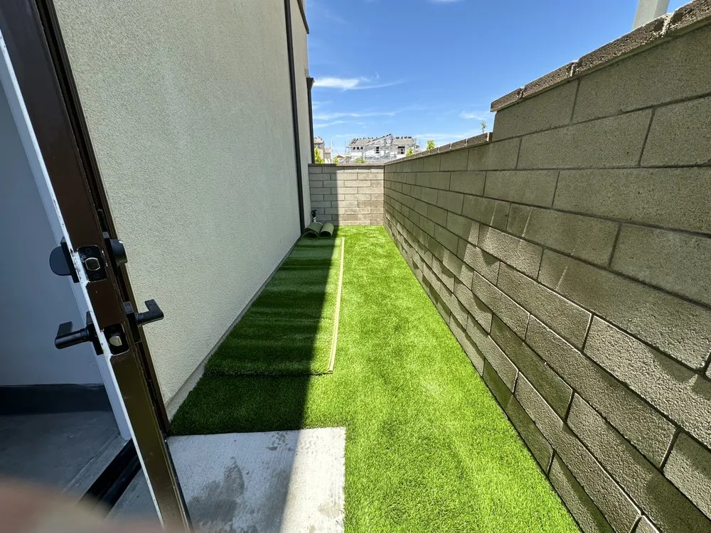 Custom lawn care service experts serving Lake Forest, CA - JJ Turf & Landscaping Designs