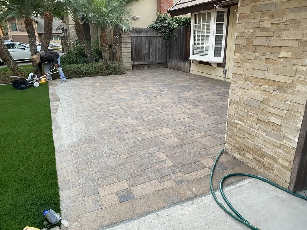 Custom yard maintenance for year-round maintenance in Lake Forest, CA by JJ Turf & Landscaping Designs