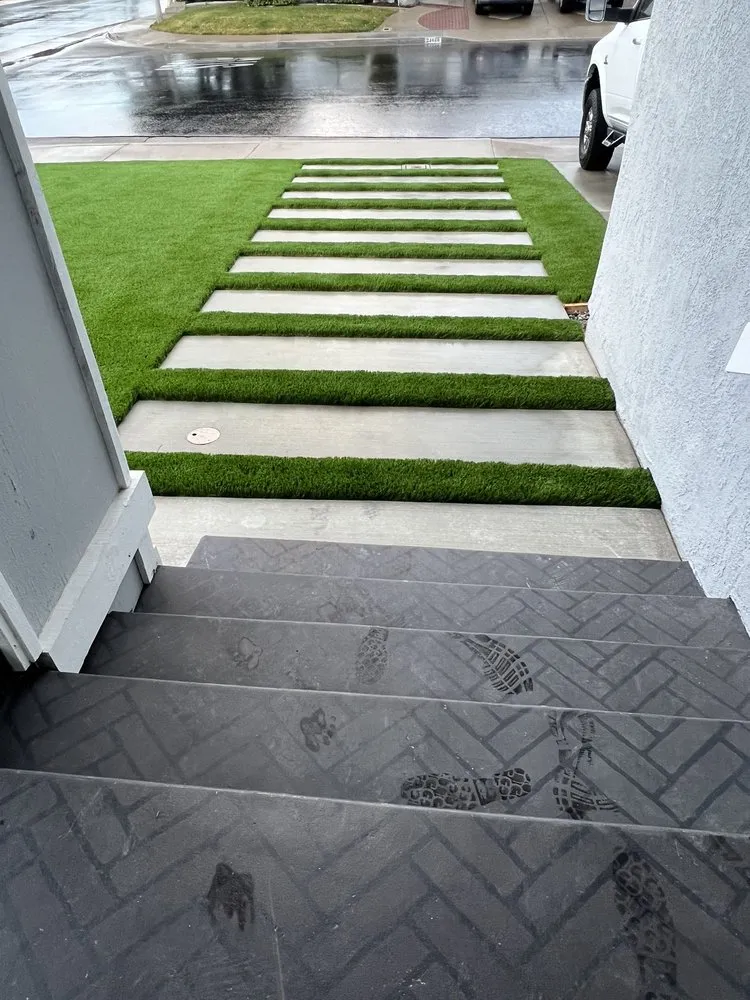 Custom yard cleanup service in Lake Forest, CA - JJ Turf & Landscaping Designs