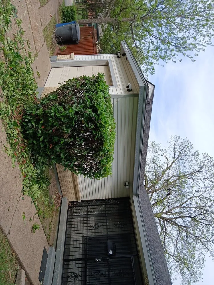 Custom landscape design in Dallas, TX by Jj Yard Service