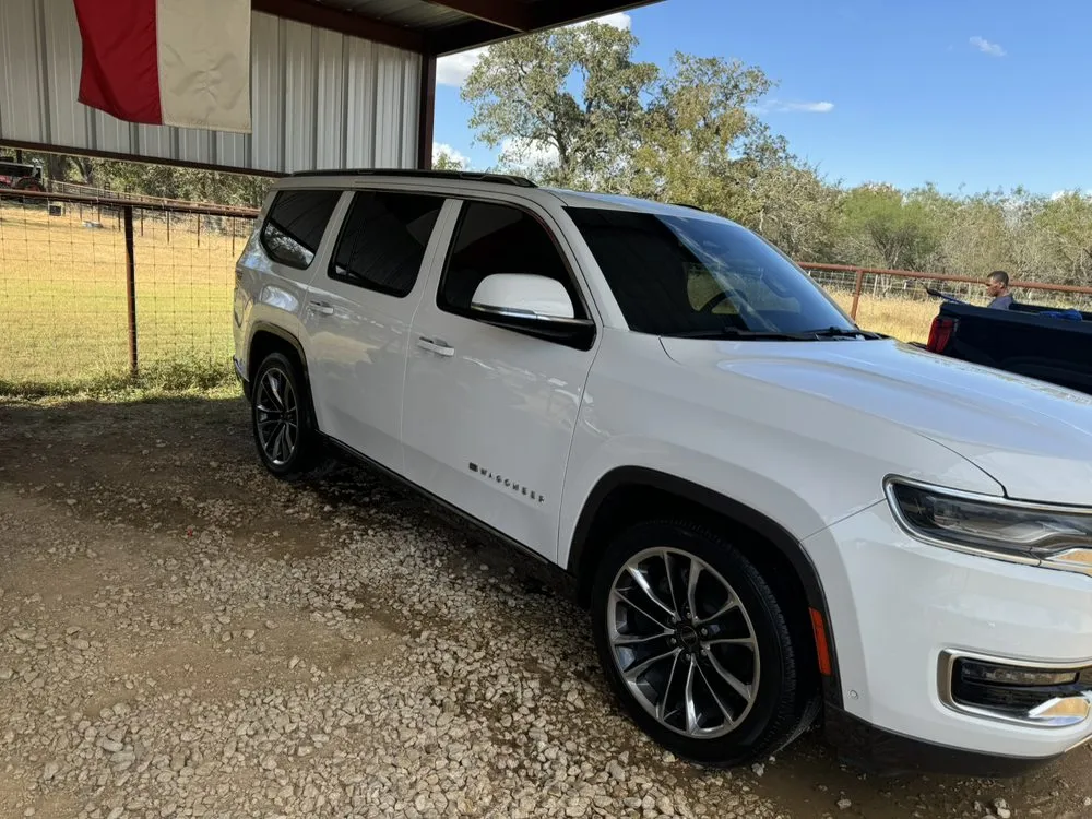 Affordable yard cleanup service in Seguin, TX - JJJRich Servicing