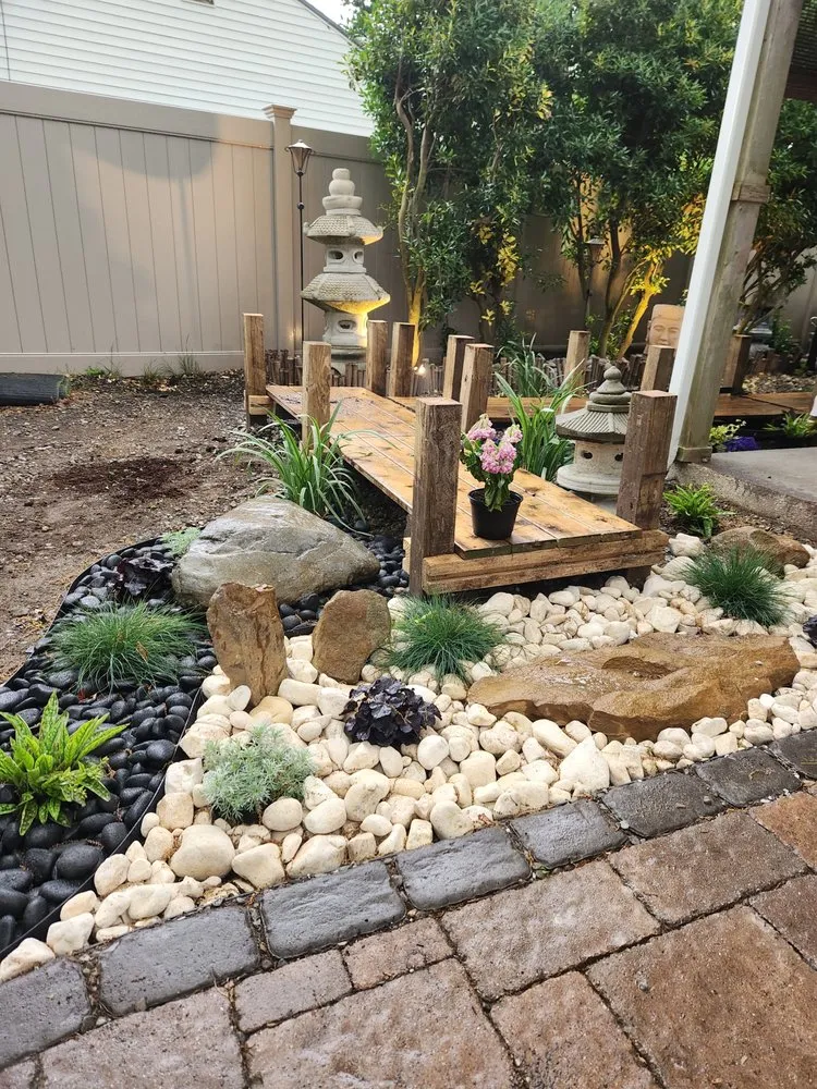 Custom garden landscaping for beautiful yards across Absecon, NJ - J&J's Grand Escapes