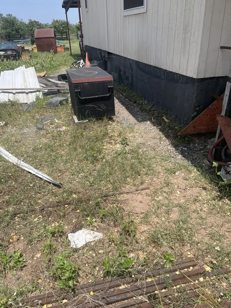 Top-rated residential landscaping experts serving Natalia, TX - JJ’s House Cleaning