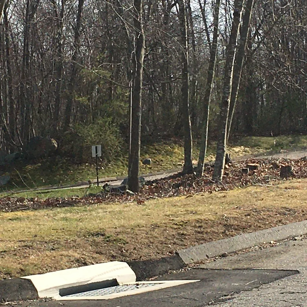 Trusted lawn mowing service in Waterford, CT by JJs Lawn Care