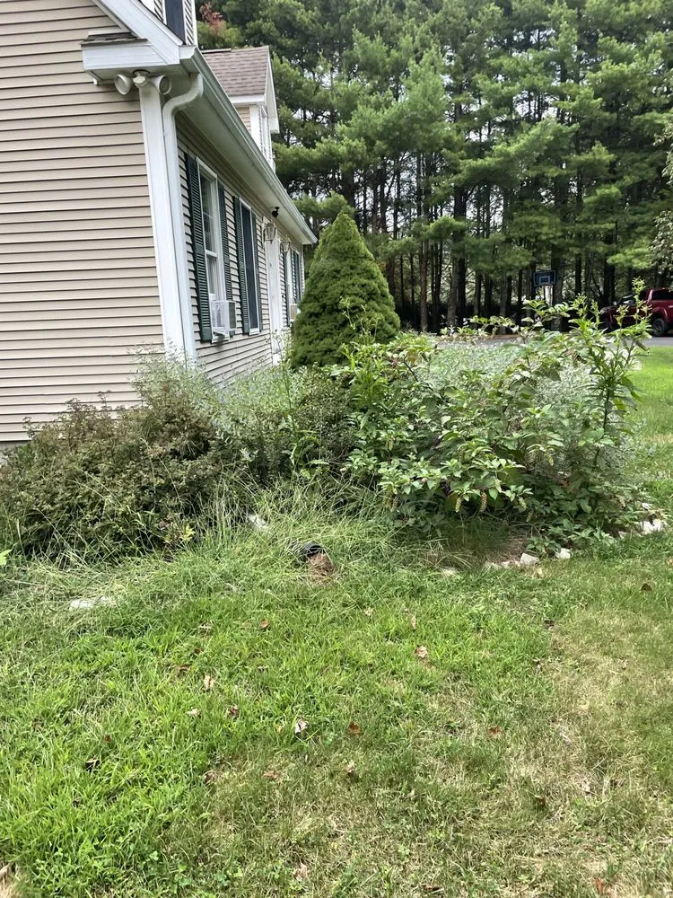 Custom garden landscaping with custom design in Waterford, CT by JJs Lawn Care