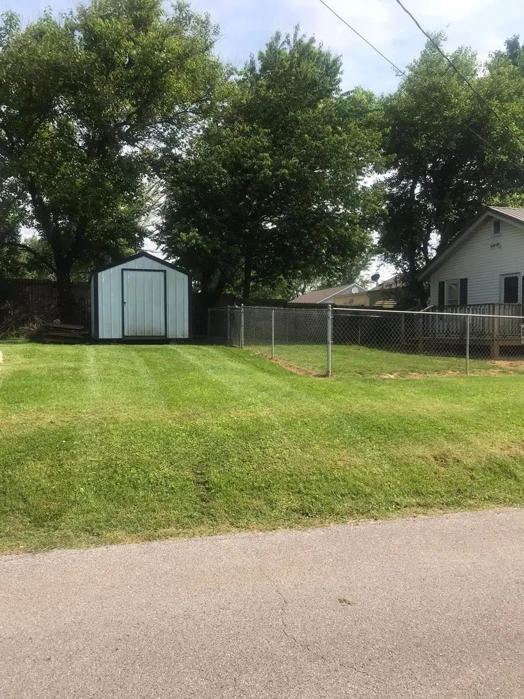 Reliable yard cleanup service in Somerset, KY - JJ’s Mowing & Weed Eating