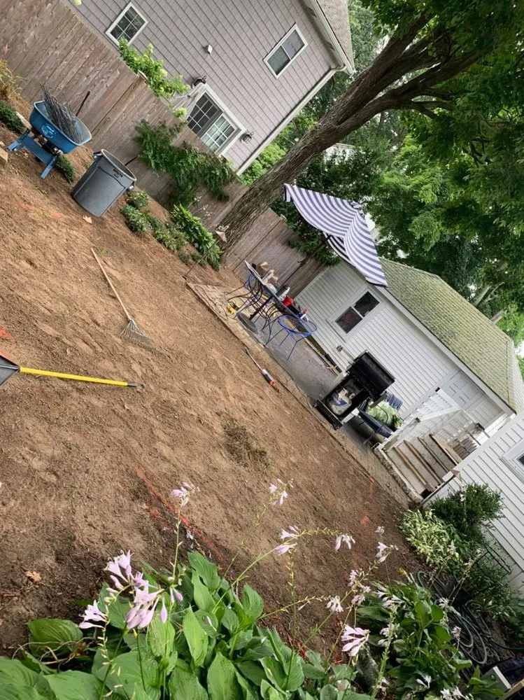 Custom garden landscaping experts serving Saugus, MA - JJ’s OUTDOOR