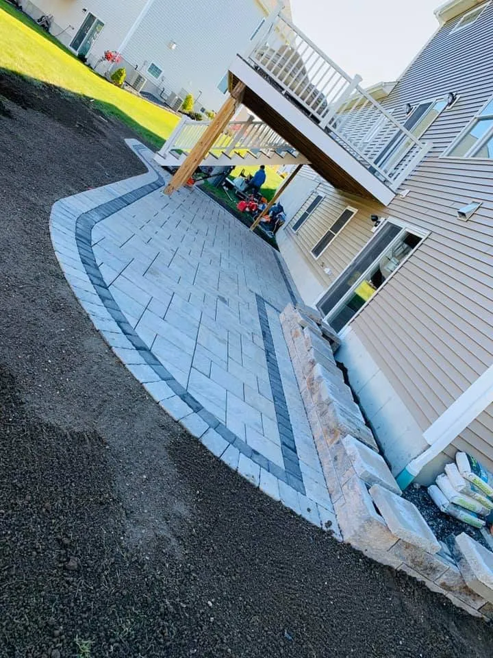 Expert yard maintenance in Saugus, MA - JJ’s OUTDOOR