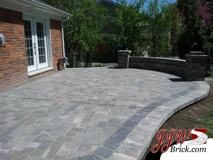 Top-rated garden landscaping in Macomb, MI by JJW Brick