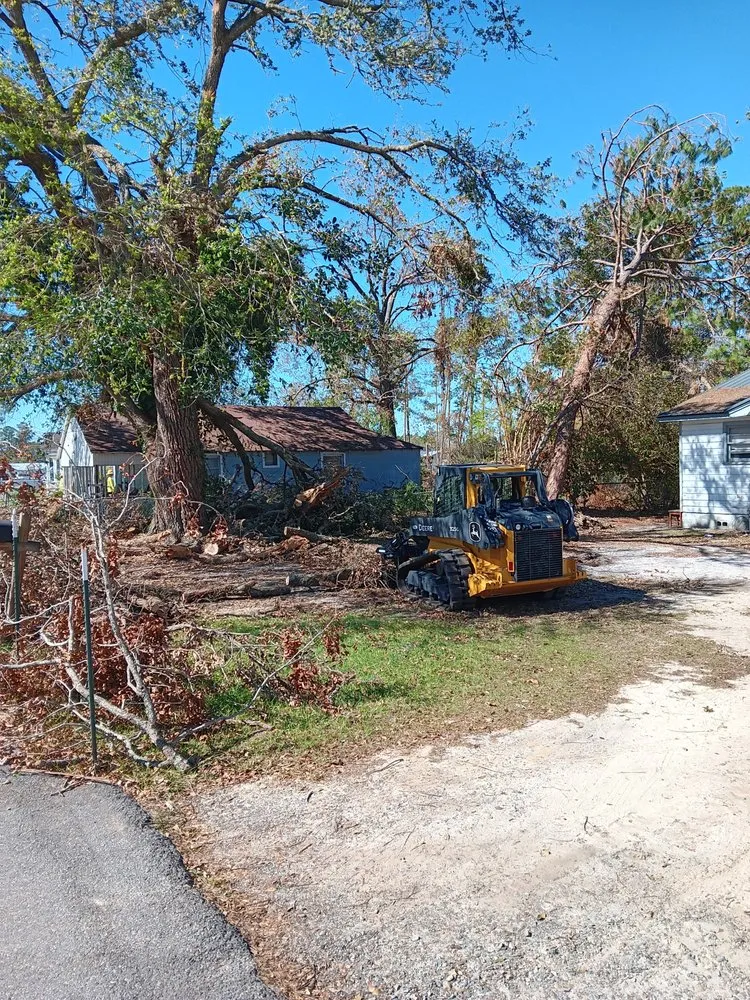 Reliable yard cleanup service experts serving Lumber City, GA - J&K Construction Landscaping and Tree Removal Services