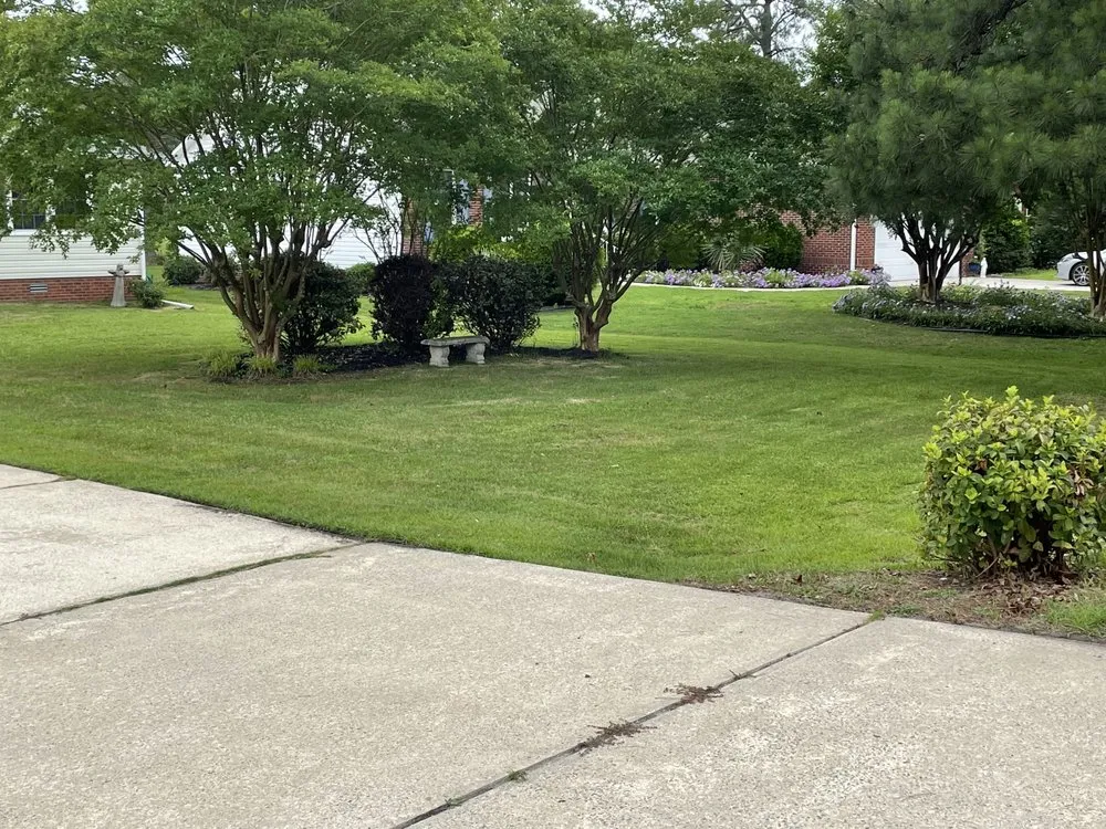 Top-rated yard maintenance in Edward, NC by J&K Greensceaps