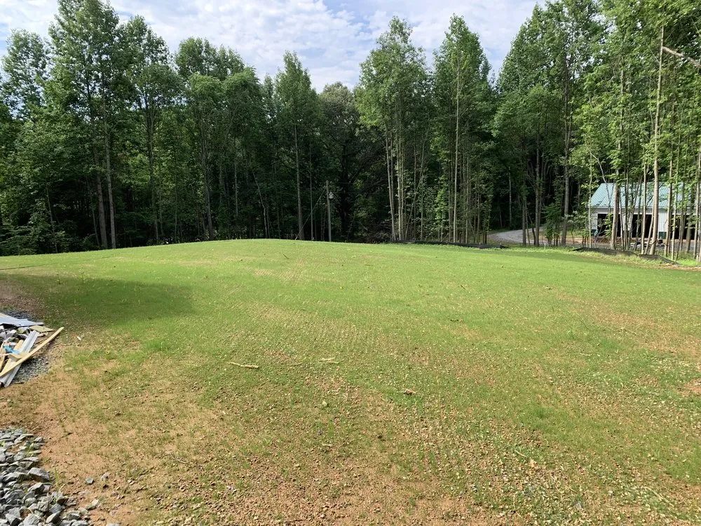 Top-rated lawn care service in Warrenton, VA by J&K Grounds Maintenance