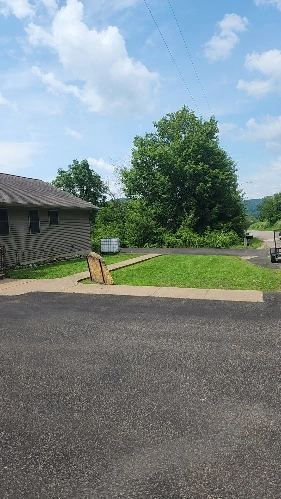 Top-rated outdoor landscaping in Alma, WI by J&K Lawn Care